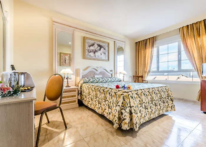 Perros hoteles Roma Aurea